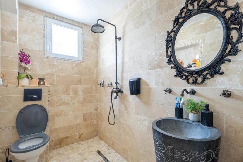 Maison - 167 m² - 7 pièces