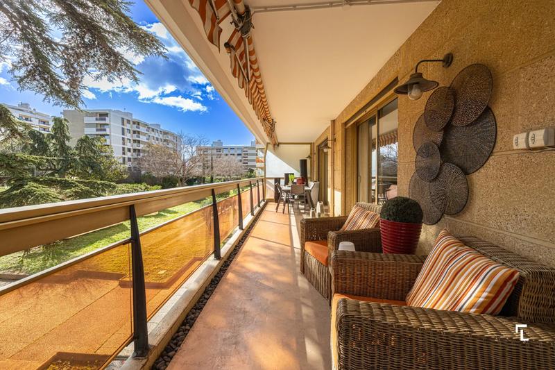 Appartement - 101 m² - 3 pièces