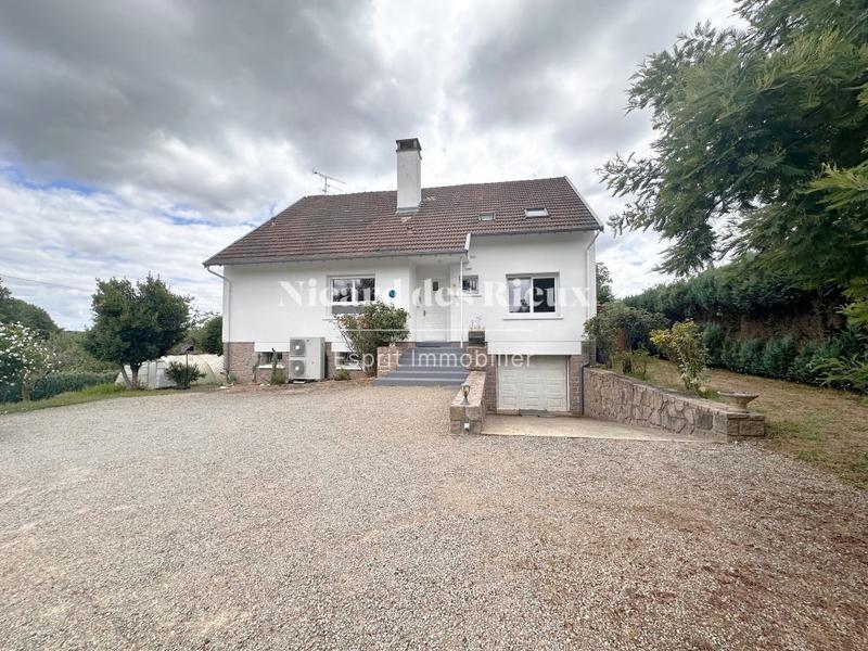 Maison - 201 m² - 7 pièces