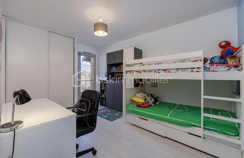 Duplex - 143 m² - 7 pièces