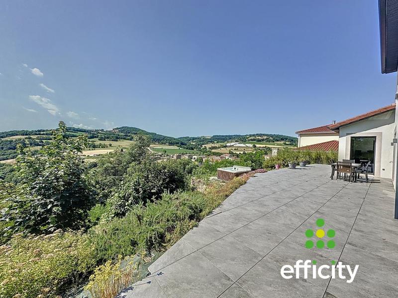 Maison - 132 m² - 5 pièces