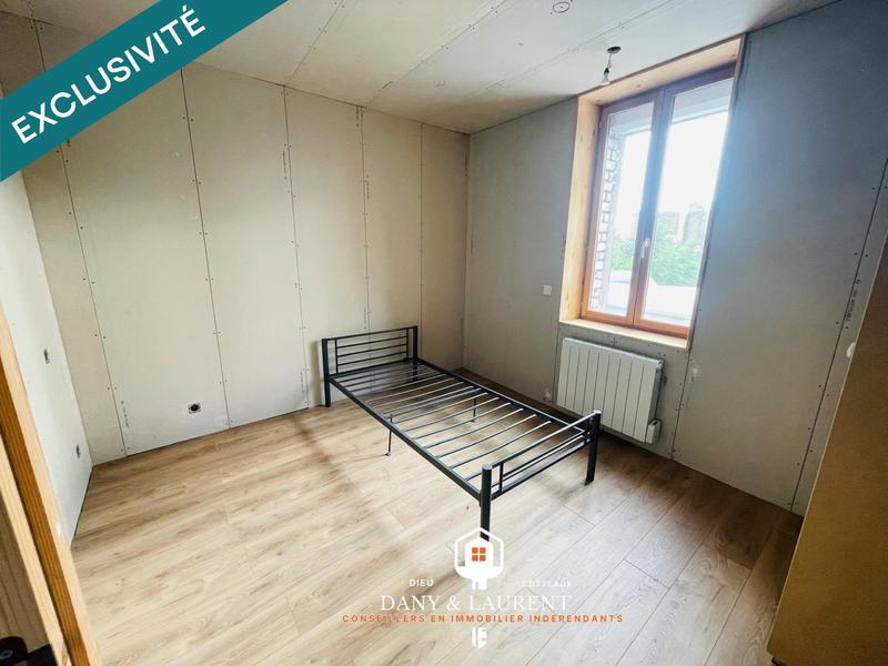 Maison - 143 m² - 8 pièces