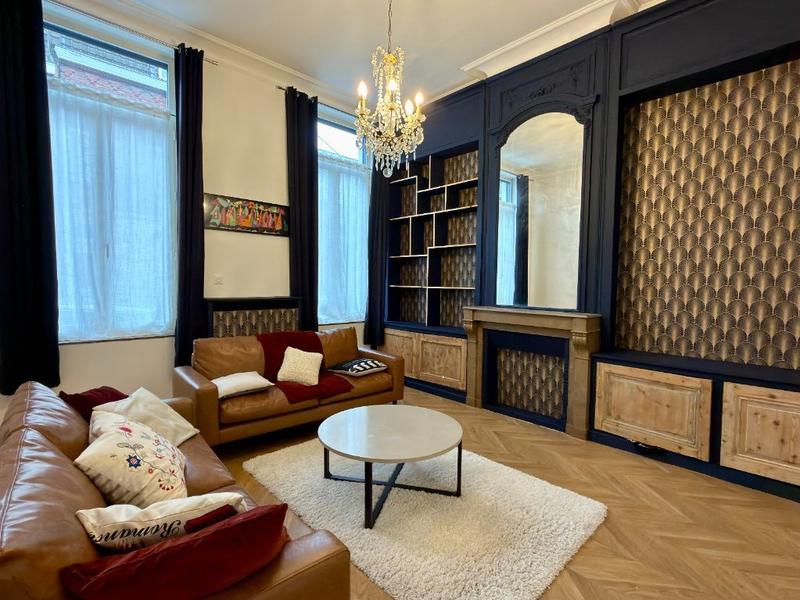 Maison bourgeoise - 201 m² - 6 pièces