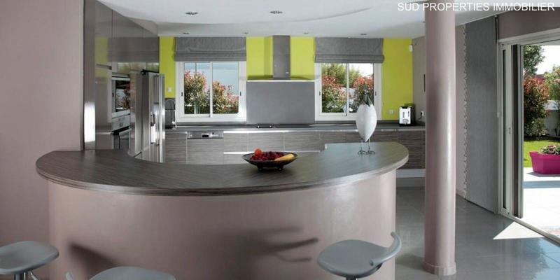 Maison - 218 m² - 7 pièces