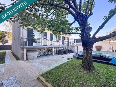 Maison - 209 m² - 7 pièces