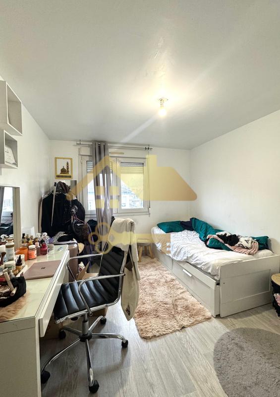 Maison - 112 m² - 6 pièces