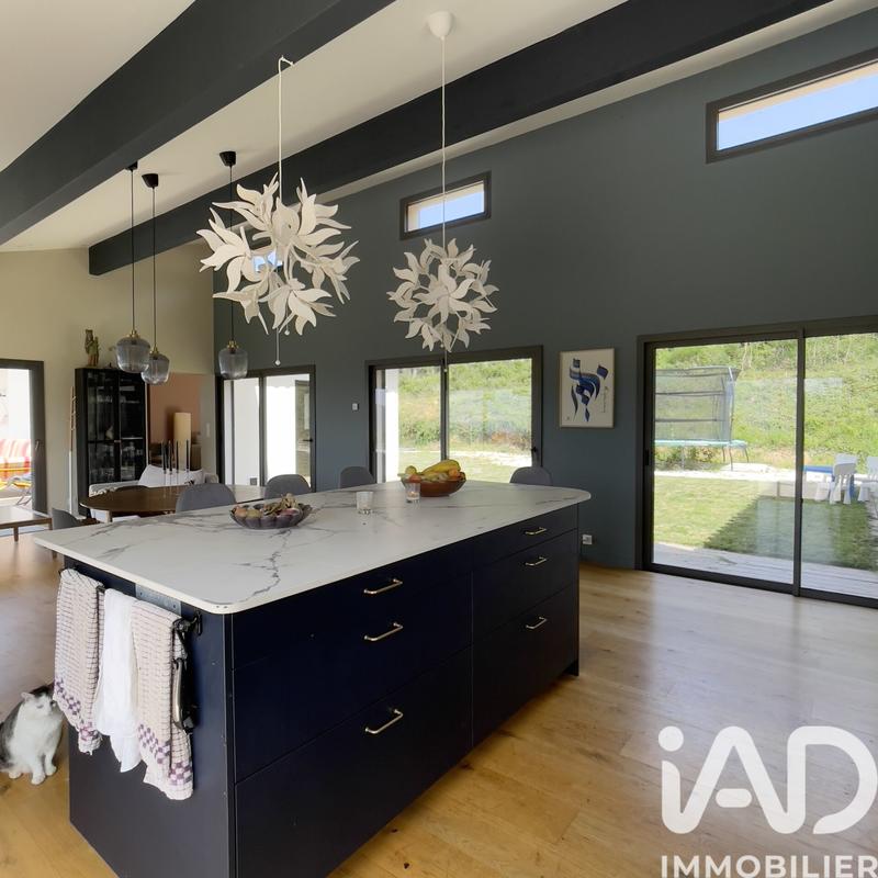 Maison - 159 m² - 5 pièces