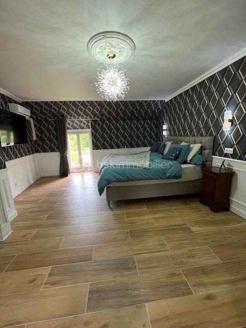 Longère - 280 m² - 8 pièces