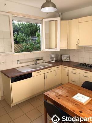 Chambre - 12 m² - 1 pièce