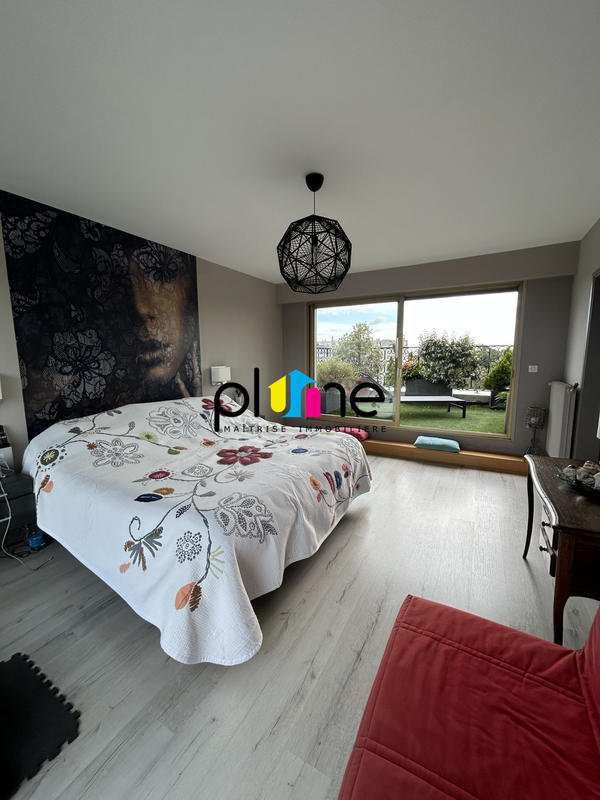 Appartement - 200 m² - 4 pièces