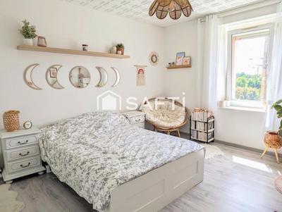 Maison - 155 m² - 6 pièces