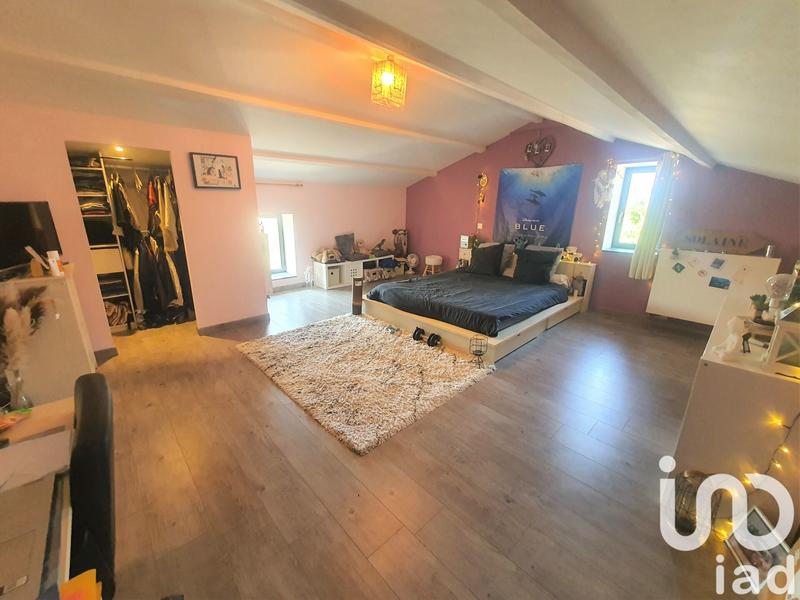 Maison - 360 m² - 8 pièces