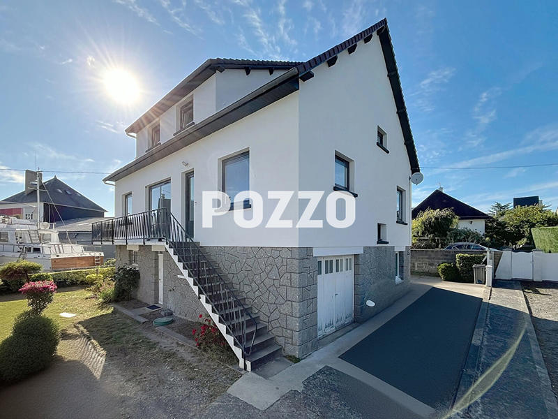 Maison - 179 m² - 8 pièces