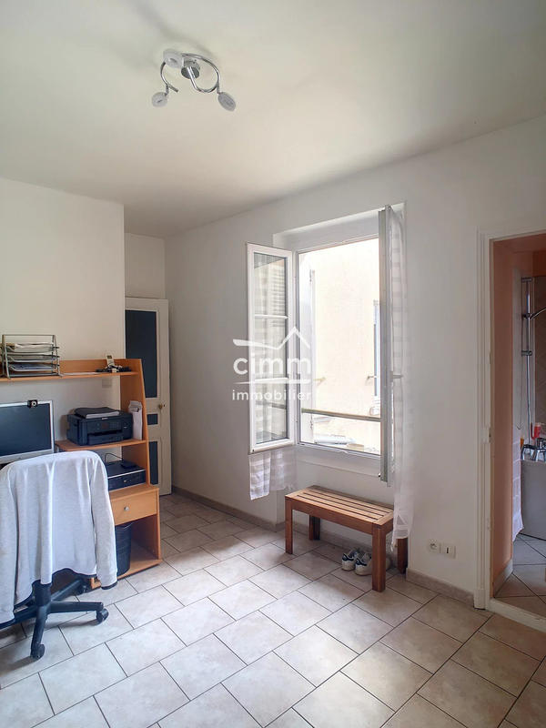 Fonds de commerce - Magasins - 93 m²