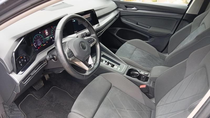 Volkswagen Golf 1.5 e-Tsi 150 Dsg7 Style