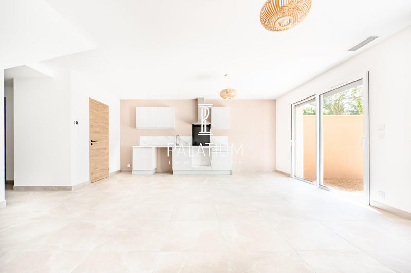 Maison - 82 m² - 4 pièces