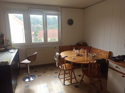 Appartement - 90 m² - 5 pièces
