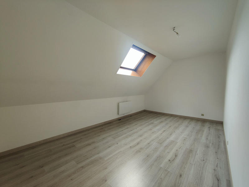Appartement - 93 m² - 6 pièces