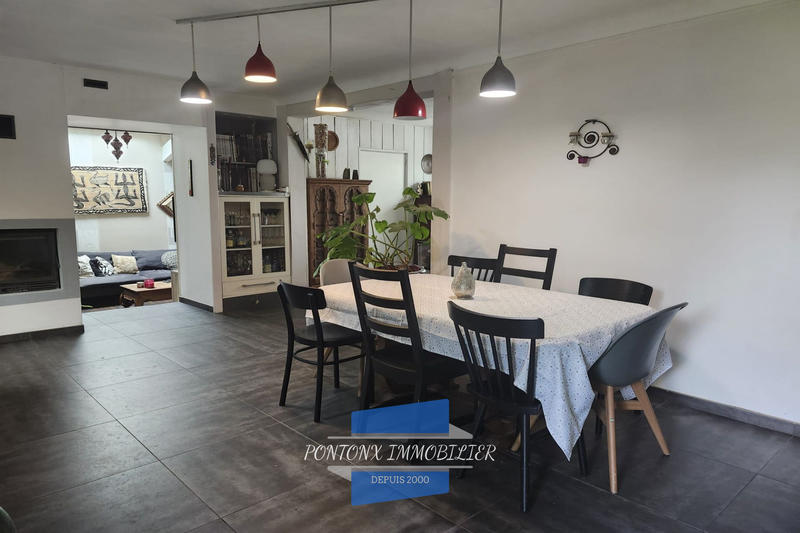 Maison - 121 m² - 6 pièces