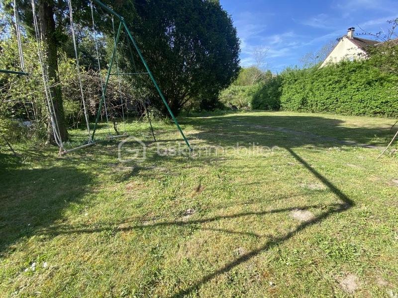 Terrain constructible - 850 m²