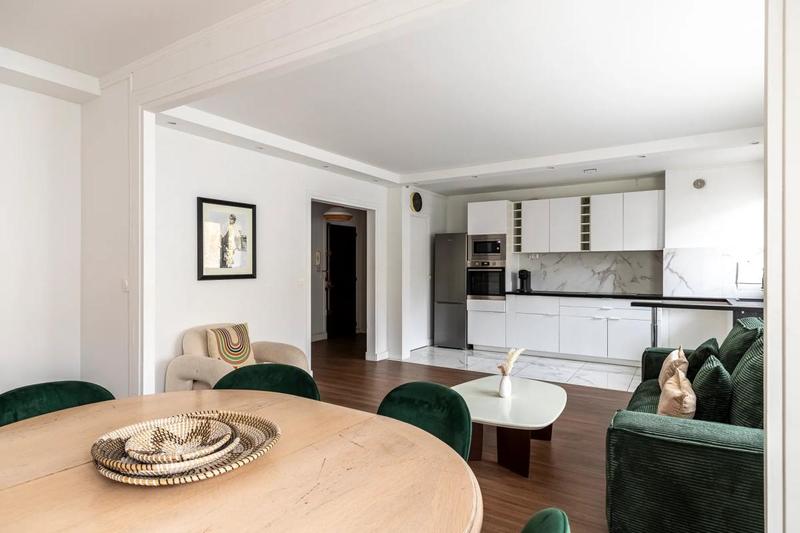 Appartement - 95 m² - 4 pièces