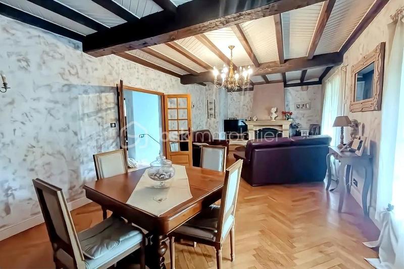 Maison - 178 m² - 6 pièces