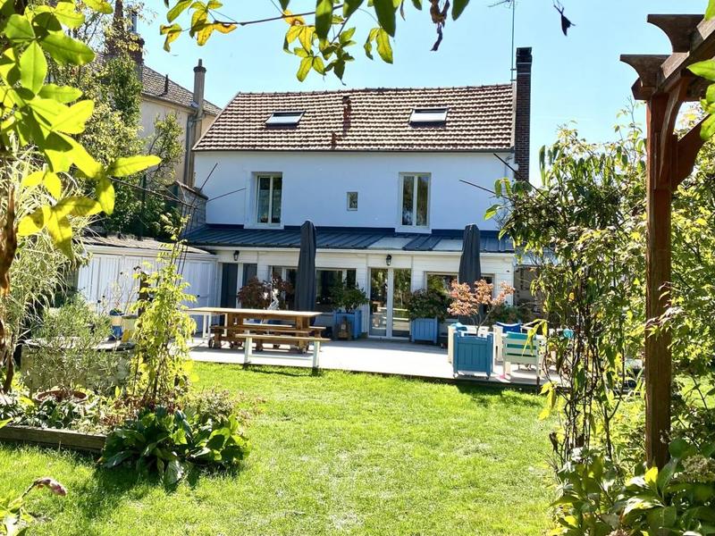 Maison - 161 m² - 6 pièces