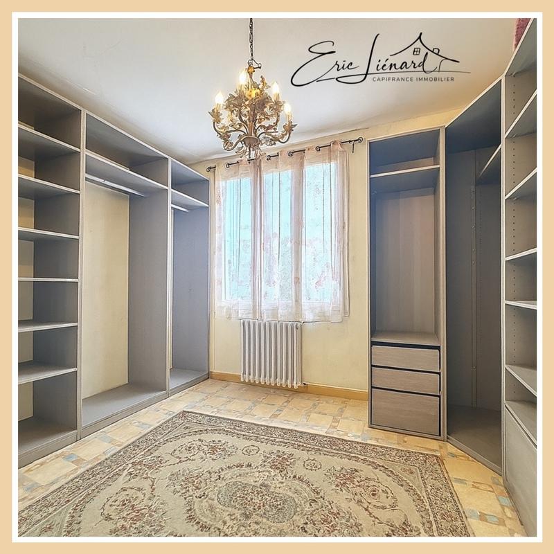 Maison - 229 m² - 9 pièces