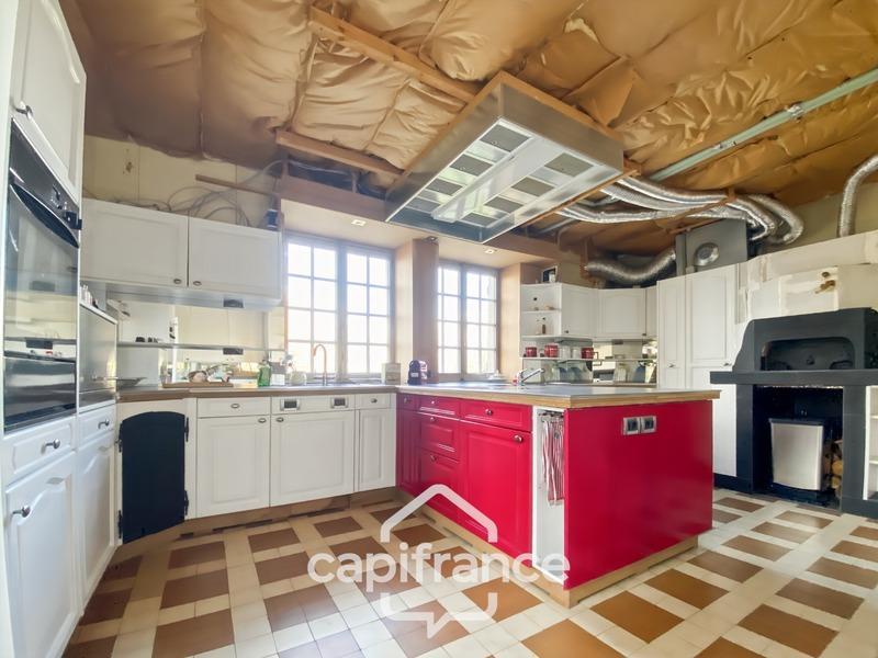 Maison - 318 m² - 8 pièces