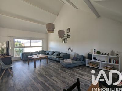 Maison - 230 m² - 7 pièces