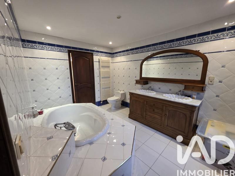 Maison de ville - 267 m² - 6 pièces