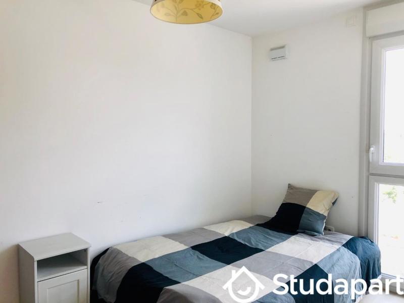 Chambre - 14 m² - 1 pièce