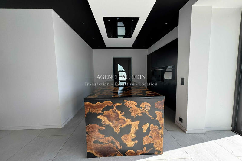 Maison - 109 m² - 2 pièces