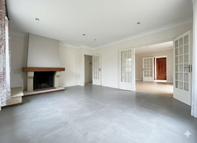 Maison - 200 m² - 5 pièces