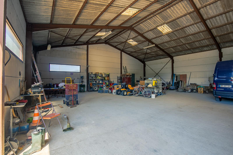 Local commercial - 380 m² - 6 pièces