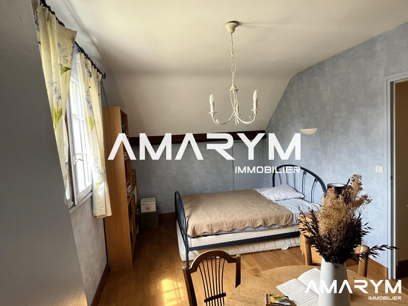 Maison - 143 m² - 5 pièces