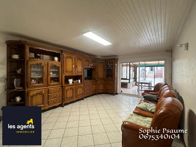 Maison - 240 m² - 10 pièces