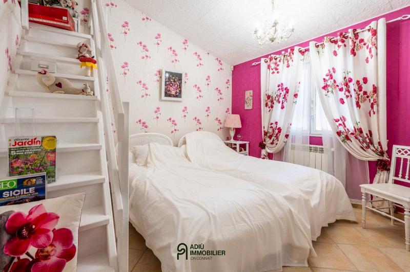 Maison - 200 m² - 8 pièces