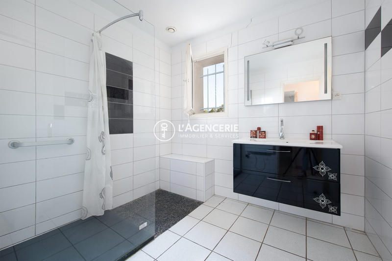 Maison - 128 m² - 5 pièces