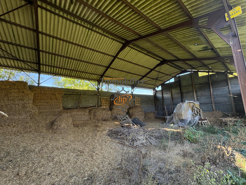 Maison - 510 m² - 3 pièces