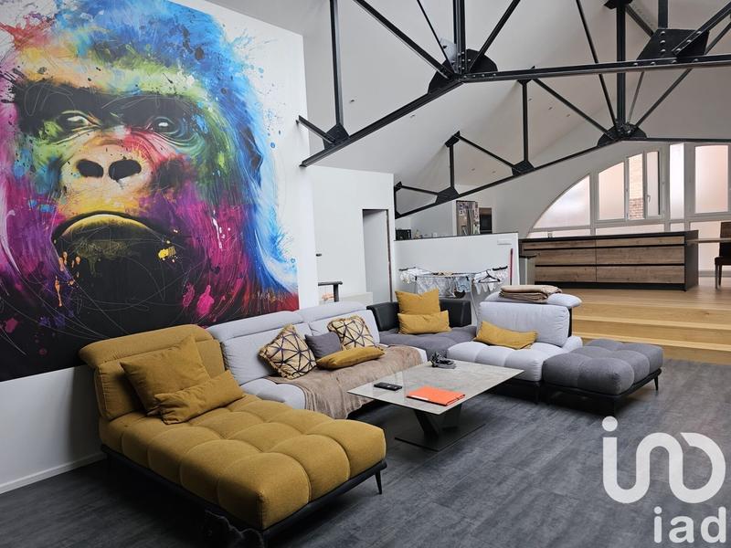 Loft - 131 m² - 5 pièces