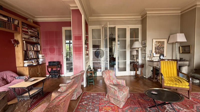 Appartement - 181 m² - 7 pièces