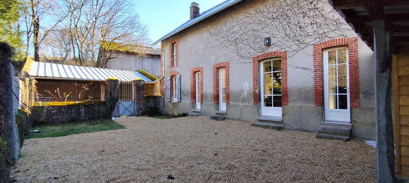 Maison - 140 m² - 6 pièces