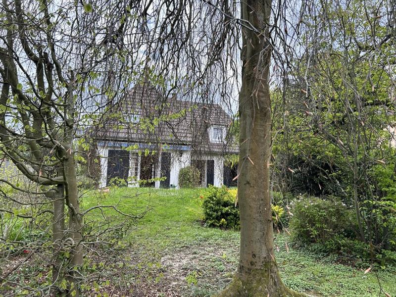 Maison - 180 m² - 7 pièces