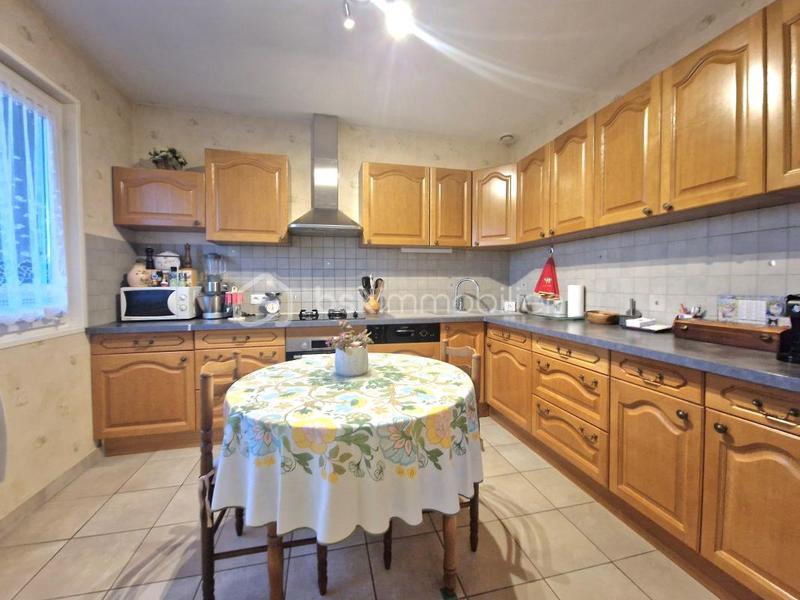 Maison traditionnelle - 116 m² - 6 pièces