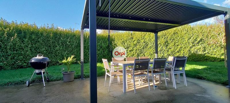 Maison - 99 m² - 4 pièces