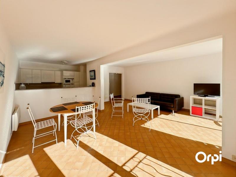 Appartement - 80 m² - 4 pièces