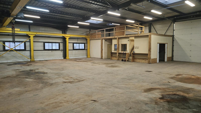 Local commercial - 560 m²