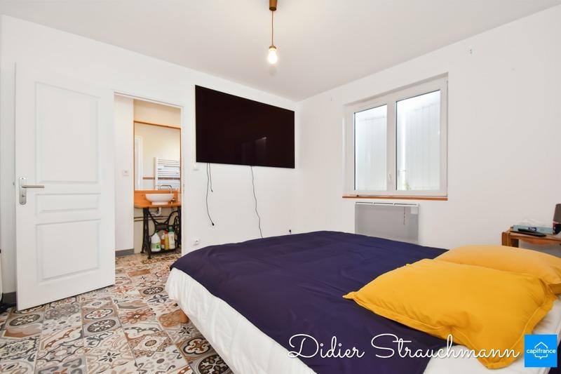 Maison - 93 m² - 5 pièces