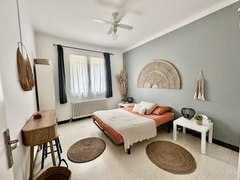 Maison - 220 m² - 9 pièces